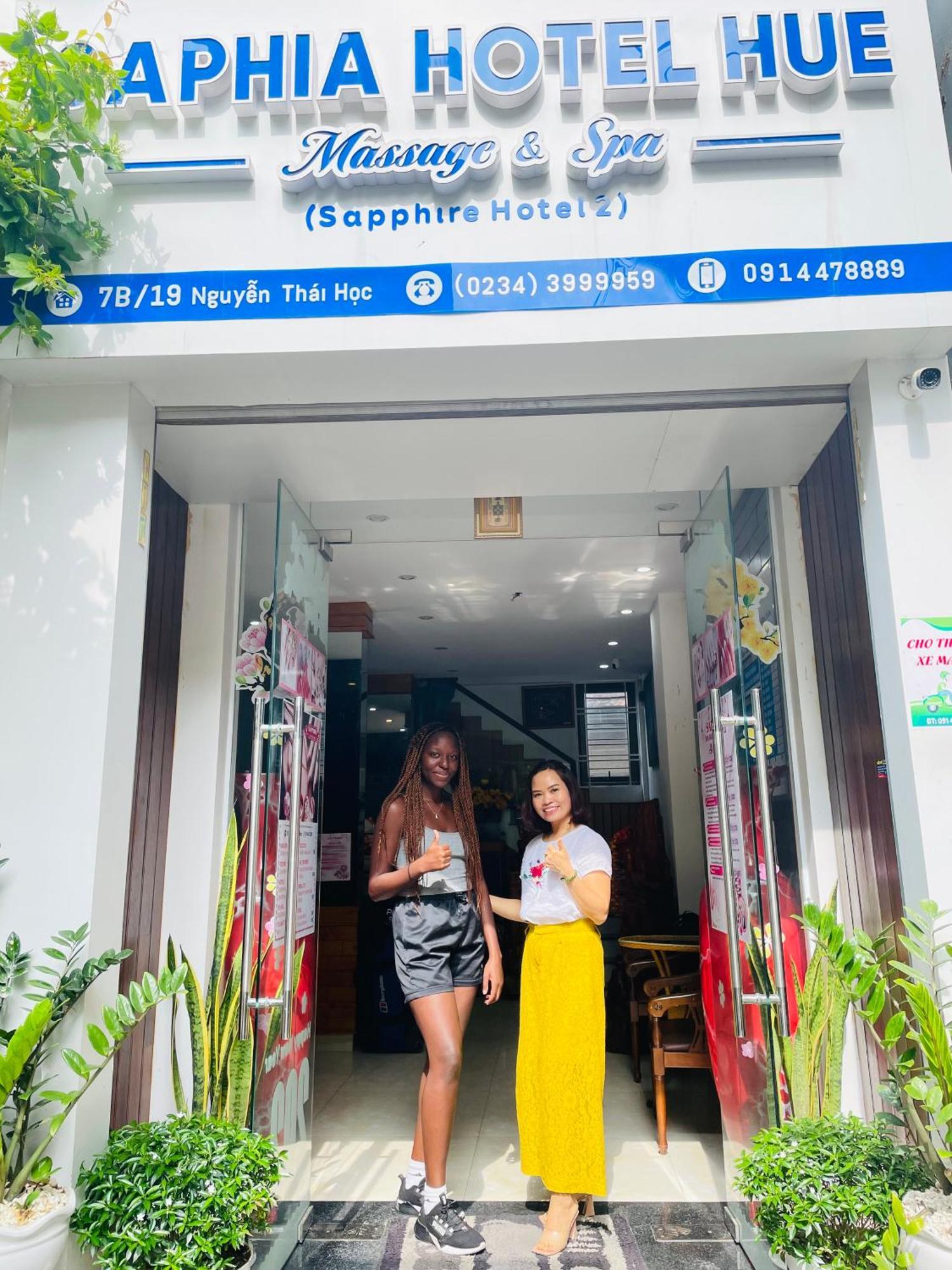 Sapphire Hotel Hue Bagian luar foto