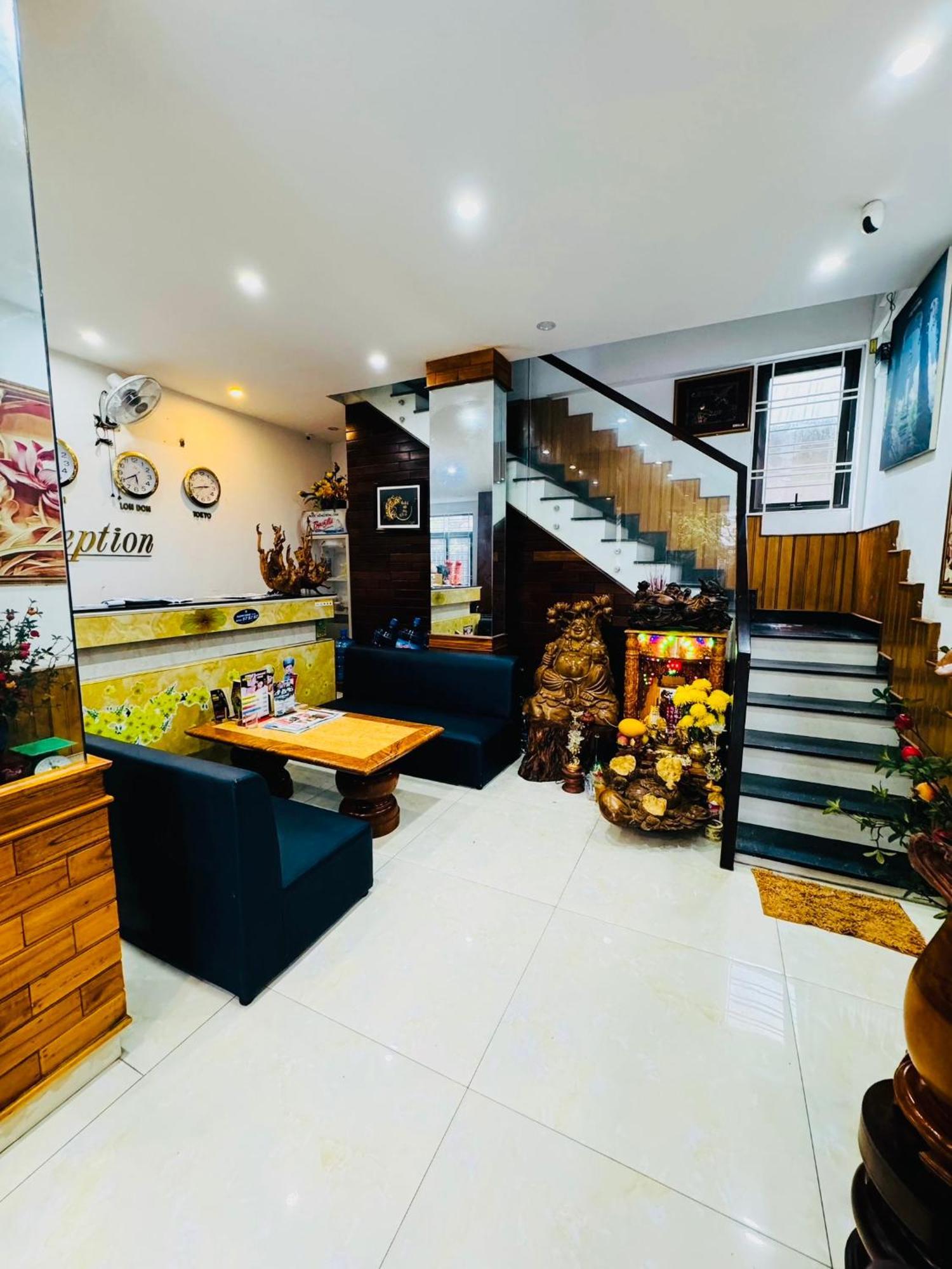 Sapphire Hotel Hue Bagian luar foto